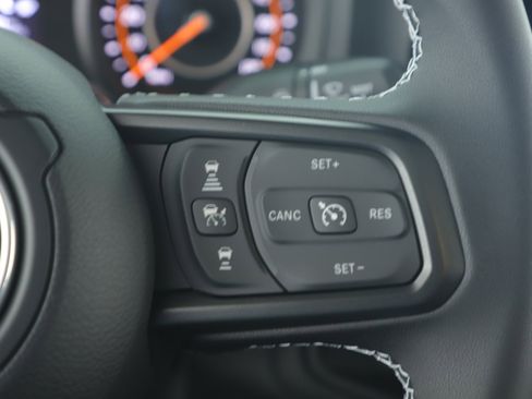 New 2025 Jeep Gladiator Sport image 19