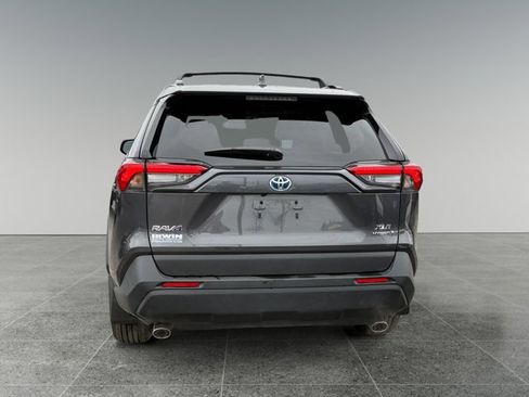 Used 2024 Toyota RAV4 XLE Premium w/ Weather Package image 5