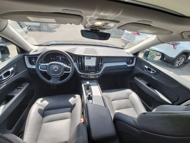 Used 2025 Volvo XC60 B5 Plus AWD/4WD image 20