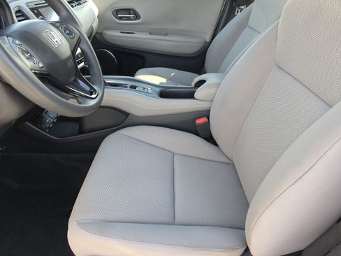 Used 2017 Honda HR-V EX image 11