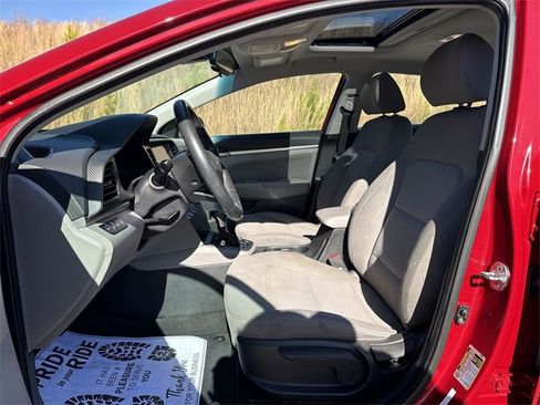 Used 2020 Hyundai Elantra Value Edition image 13