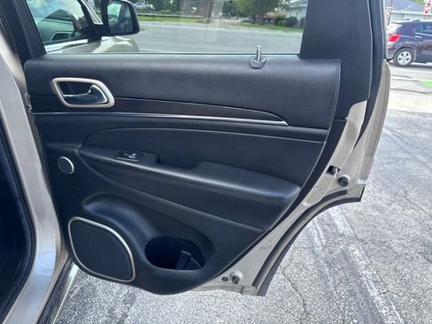 Used 2014 Jeep Grand Cherokee Summit AWD/4WD image 36