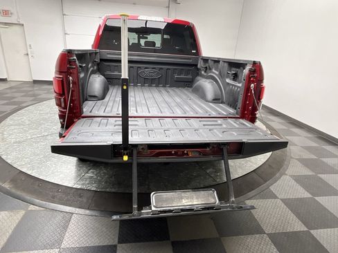 Used 2019 Ford F150 Raptor w/ Equipment Group 802A Luxury AWD/4WD image 33