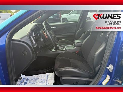 Used 2019 Dodge Charger Scat Pack w/ Plus Group RWD image 13