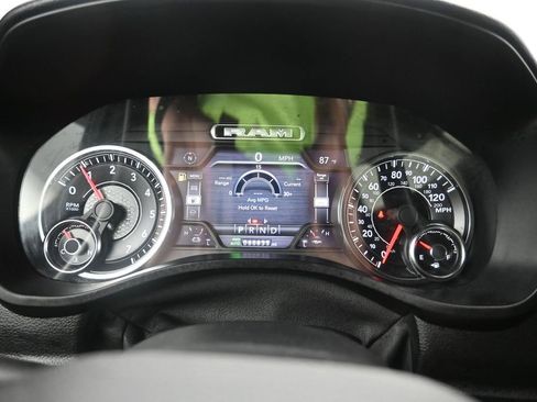 Used 2019 RAM 1500 Big Horn AWD/4WD image 14