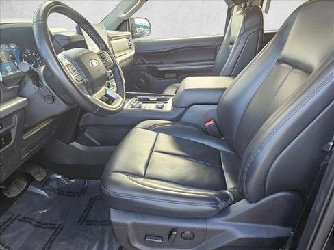 Used 2024 Ford Expedition XLT image 13