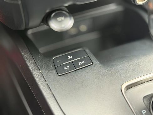 Used 2020 Ford Ranger XL image 32