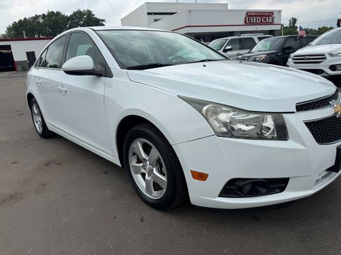 Used 2016 Chevrolet Cruze LT FWD image 12