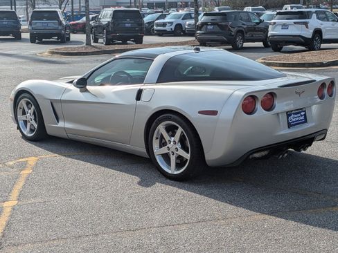 Used 2005 Chevrolet Corvette Coupe w/ Preferred Equipment Group image 6