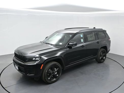 New 2025 Jeep Grand Cherokee L Altitude image 54