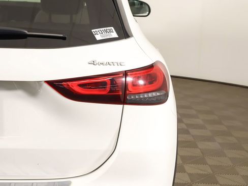 Used 2022 Mercedes-Benz GLA 250 4MATIC w/ Premium Package image 15