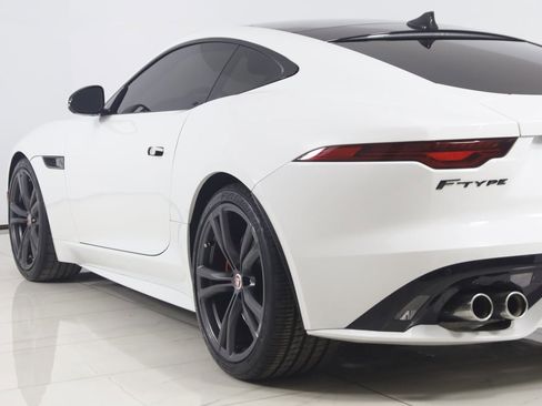 Used 2021 Jaguar F-TYPE R image 29