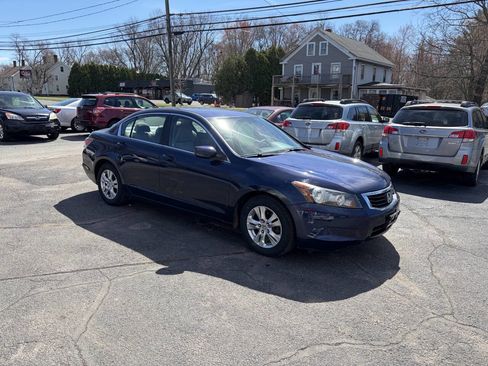 Used 2010 Honda Accord LX-P image 2