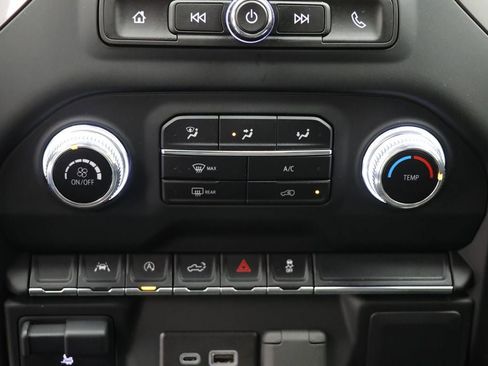 Used 2024 GMC Sierra 1500 Pro w/ Graphite Edition image 24