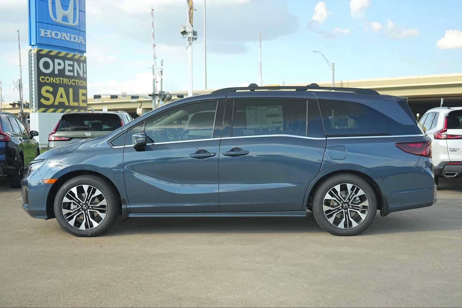 New 2027 Honda Odyssey Elite image 3