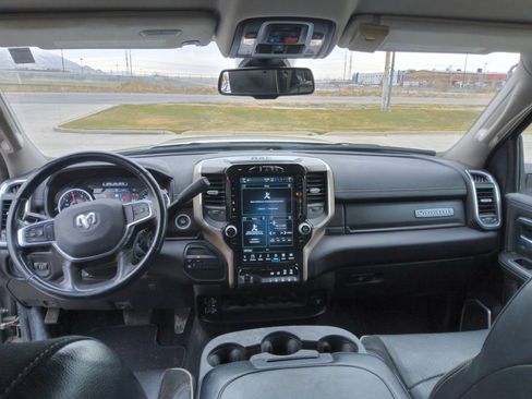 Used 2024 RAM 2500 Laramie image 11