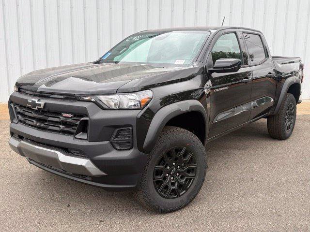 New 2026 Chevrolet Colorado Trail Boss AWD/4WD image 1