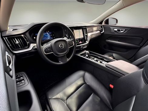 Used 2024 Volvo S60 B5 Core FWD image 18
