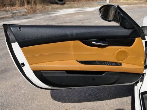 Used 2015 BMW Z4 sDrive35is image 27