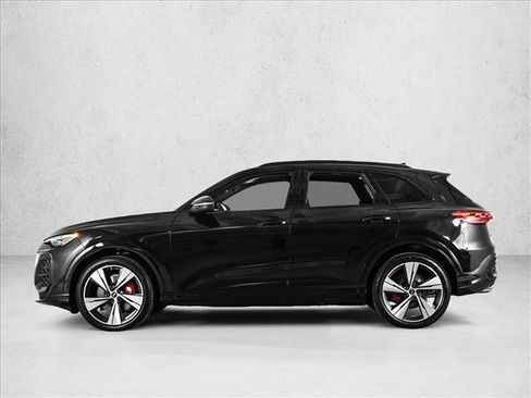 New 2025 Audi SQ5 Premium Plus image 8