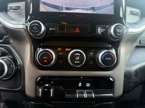 Used 2022 RAM 1500 Big Horn RWD image 12