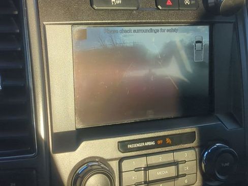 Used 2018 Ford F150 XLT w/ Equipment Group 302A Luxury image 19