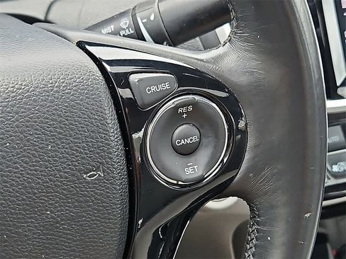 Used 2017 Honda Accord EX-L image 19