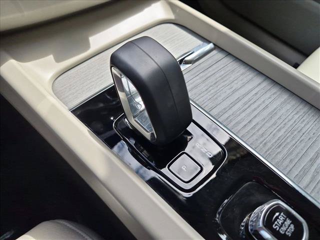Certified 2024 Volvo XC60 T8 Plus w/ Protection Package Premier AWD/4WD image 13