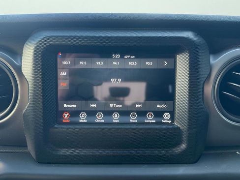 Used 2023 Jeep Wrangler Unlimited Sport AWD/4WD image 22