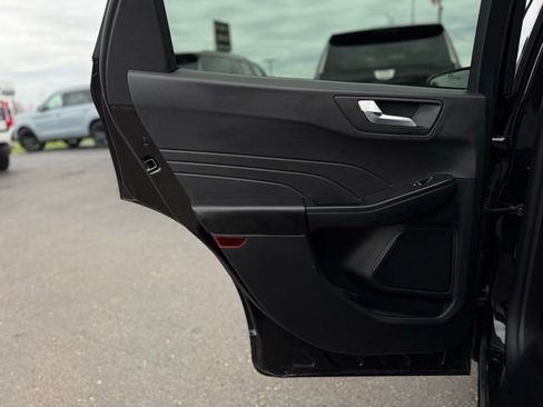 Used 2025 Ford Escape Platinum image 14