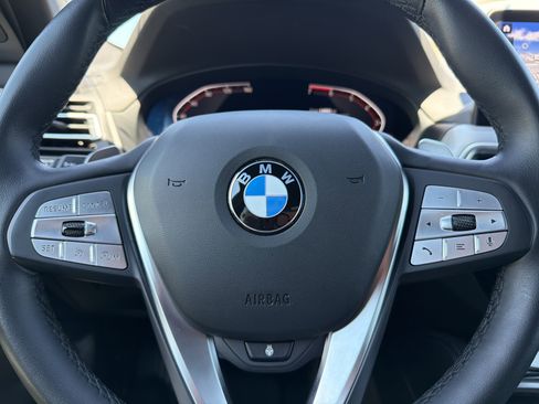 Used 2025 BMW X4 xDrive30i AWD/4WD image 13