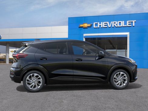 New 2027 Chevrolet Bolt LT w/ Comfort Package image 5
