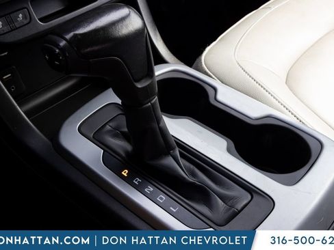 Used 2017 Chevrolet Colorado LT w/ Luxury Package, Chrome AWD/4WD image 10