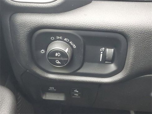 Used 2024 RAM 1500 Big Horn image 22