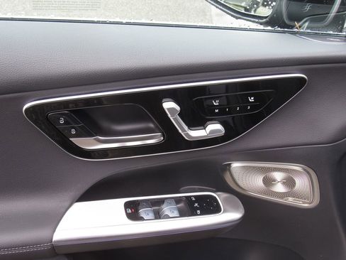 New 2026 Mercedes-Benz GLC 300 GLC 300 image 12