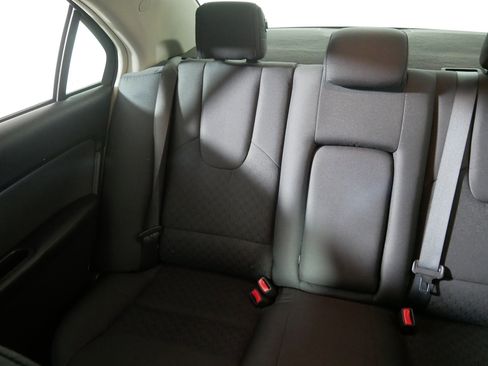 Used 2012 Ford Fusion SE image 12