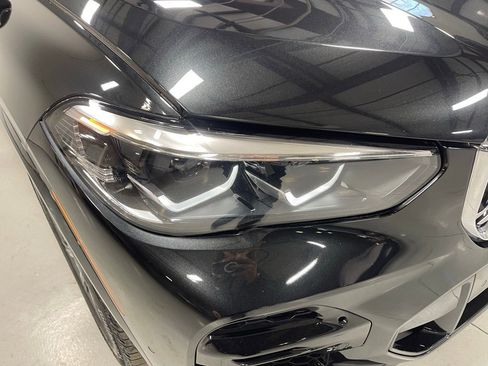 Used 2022 BMW X5 xDrive40i w/ M Sport Package image 10