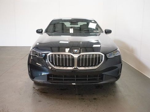New 2027 BMW 530i xDrive AWD/4WD image 2