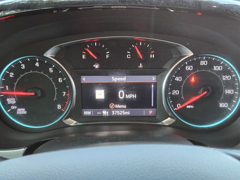 Used 2023 Chevrolet Traverse RS image 16