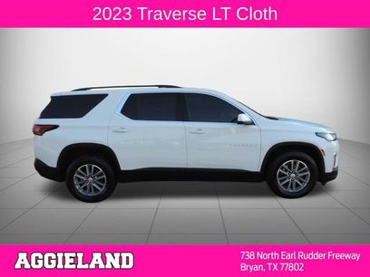 Used 2023 Chevrolet Traverse LT