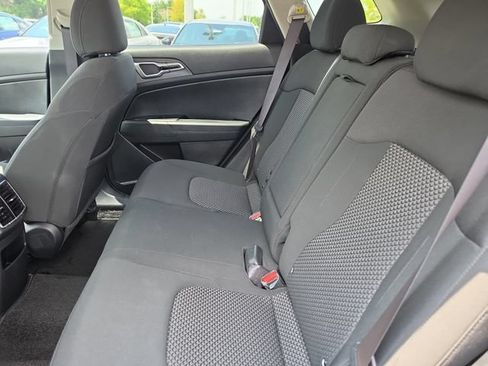 Certified 2023 Kia Sportage LX AWD/4WD image 11