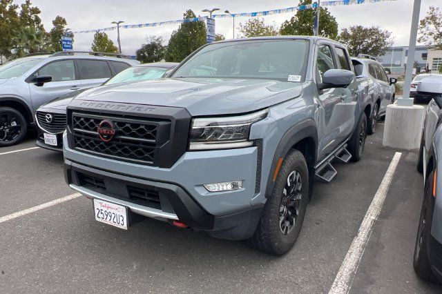 Used 2023 Nissan Frontier Pro-X w/ Pro Convenience Package RWD image 2