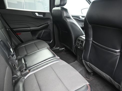 Used 2023 Ford Escape ST-Line image 25