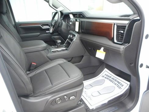 New 2026 GMC Sierra 1500 Denali image 10