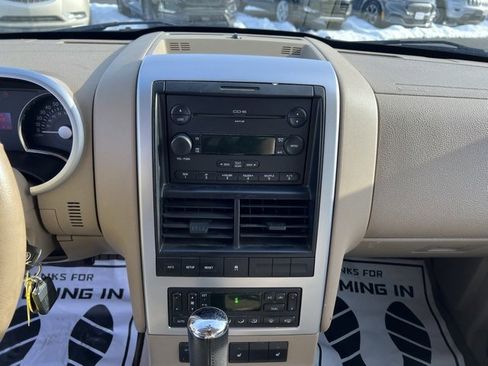 Used 2007 Mercury Mountaineer Base image 18