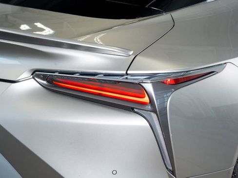 Used 2018 Lexus LC 500 Coupe w/ Touring Package RWD image 11