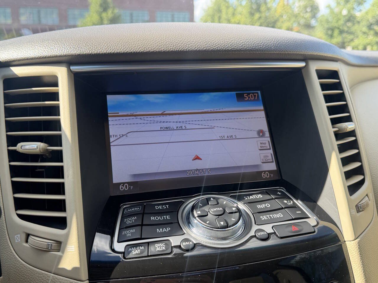 Used 2014 INFINITI QX70 2WD w/ Premium Package image 30