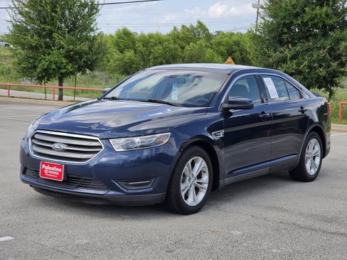 Used 2016 Ford Taurus SEL FWD image 3