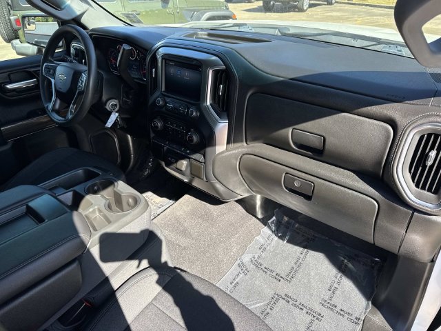 Used 2020 Chevrolet Silverado 1500 LT AWD/4WD image 15