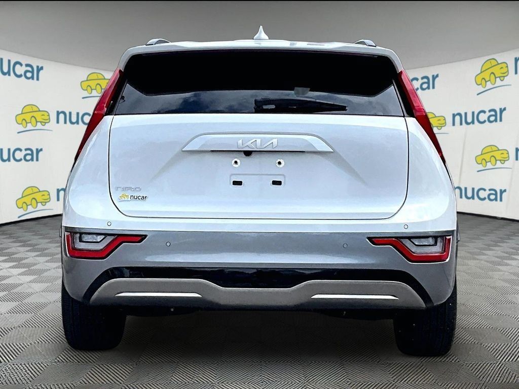 Used 2023 Kia Niro Wave FWD image 5